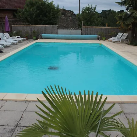 Lovely 4-bed House In Biron Lacapelle-Biron